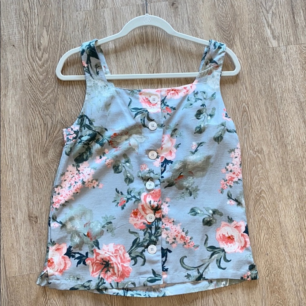 Top - Picture 2 of 4